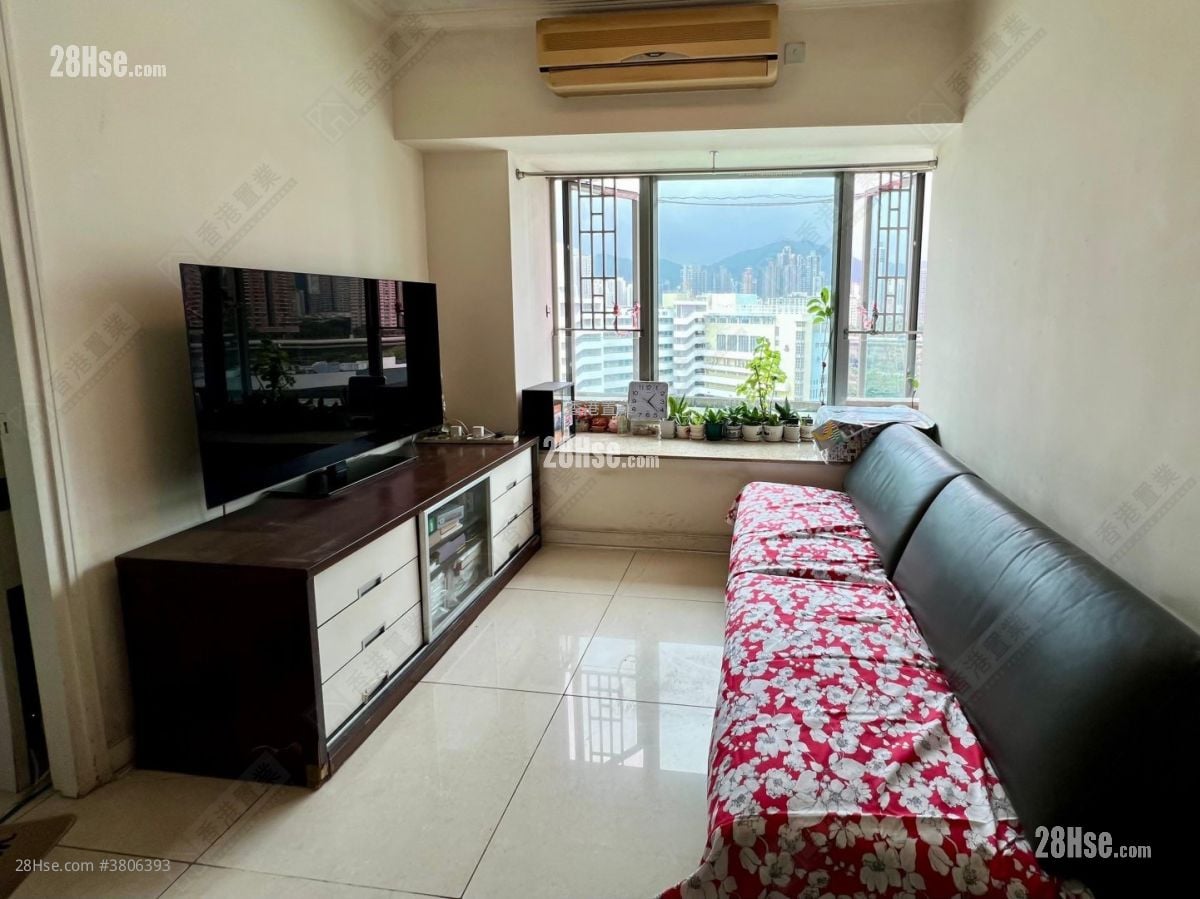 Hampton Place Sell 2 Bedrooms , 1 Bathroom 431 ft²