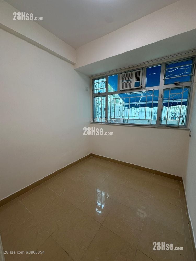 Apartment Rental 2 Bedrooms , 1 Bathroom 320 ft²