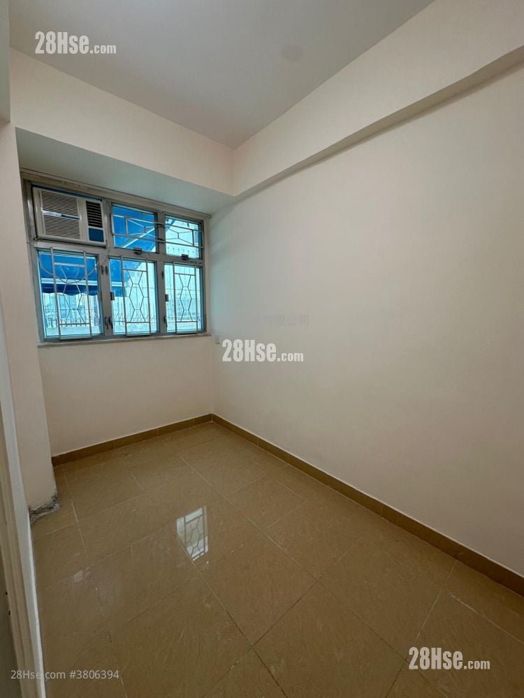 Apartment Rental 2 Bedrooms , 1 Bathroom 320 ft²