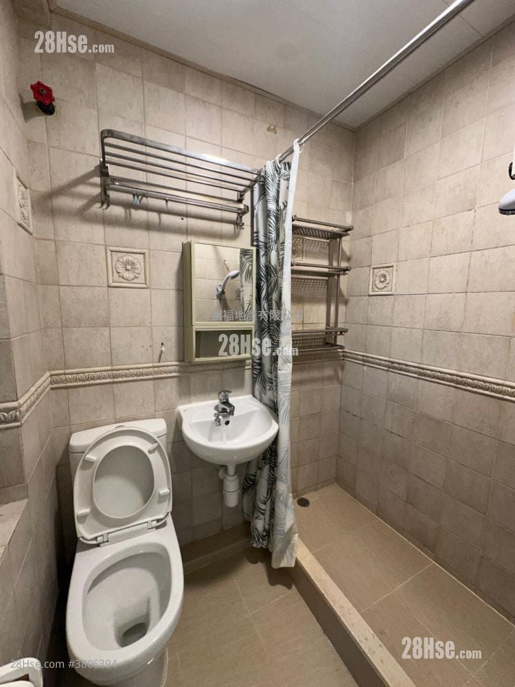 Apartment Rental 2 Bedrooms , 1 Bathroom 320 ft²