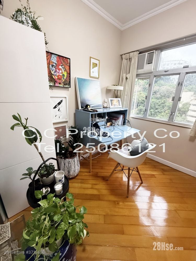 Winway Court Sell 3 Bedrooms , 1 Bathroom 719 ft²