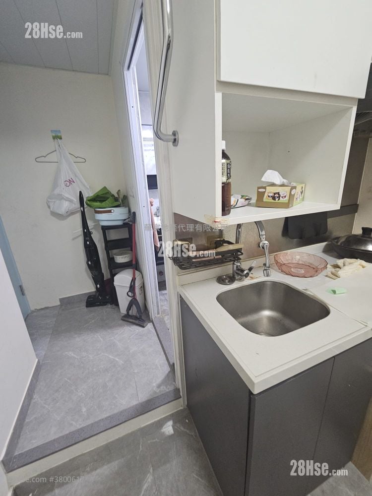 唐楼 租盘 1 房 , 1 浴室 180 平方尺