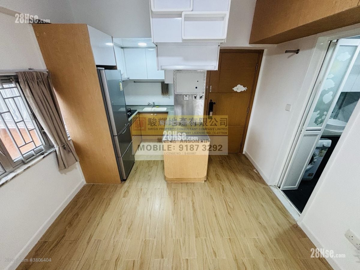 鸿威大厦 售盘 2 房 , 1 浴室 306 平方尺