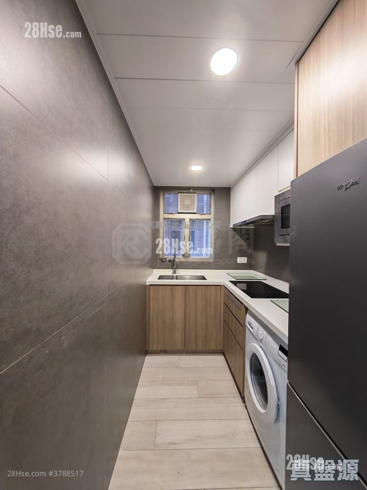 Yoho Town Sell 2 Bedrooms , 1 Bathroom 422 ft²