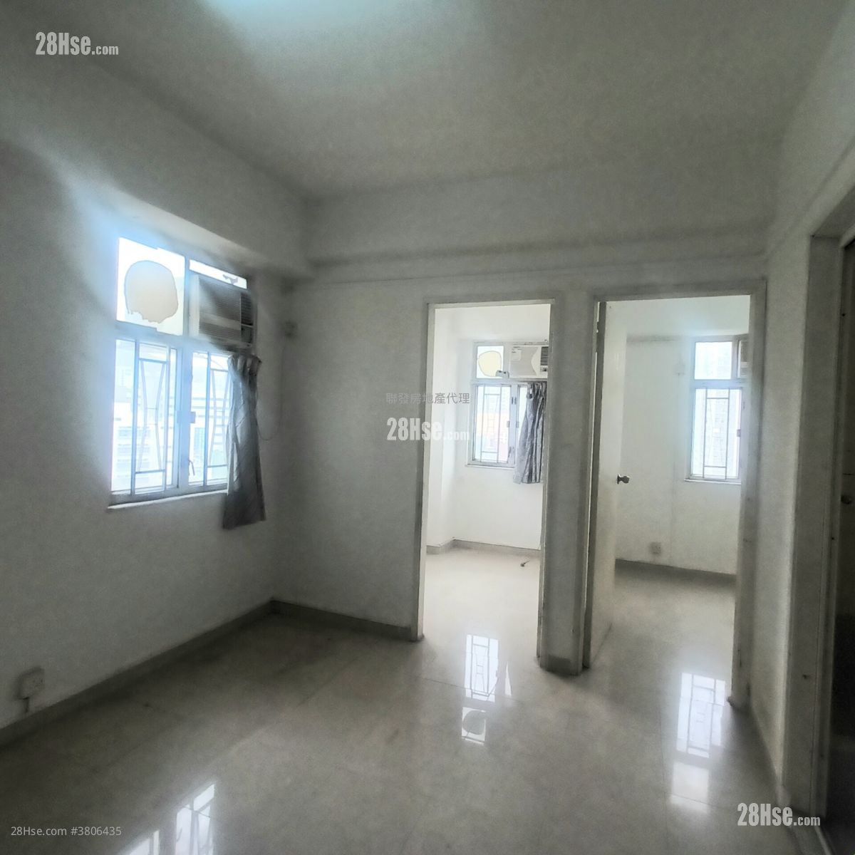 屯门花园 售盘 2 房 , 1 浴室 320 平方尺