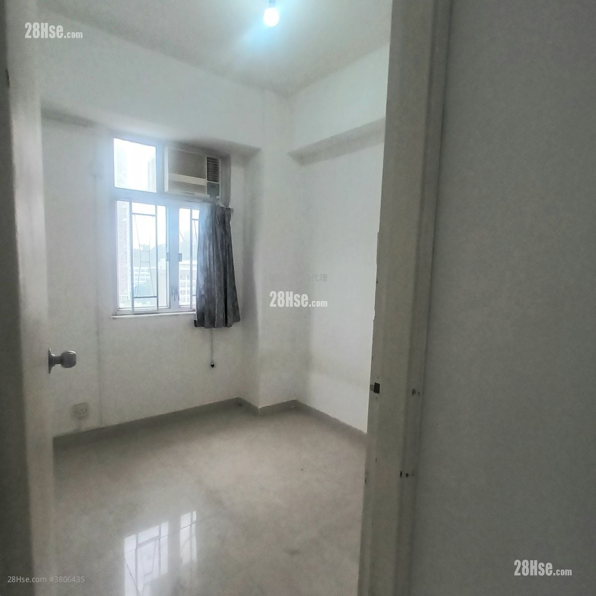 屯门花园 售盘 2 房 , 1 浴室 320 平方尺