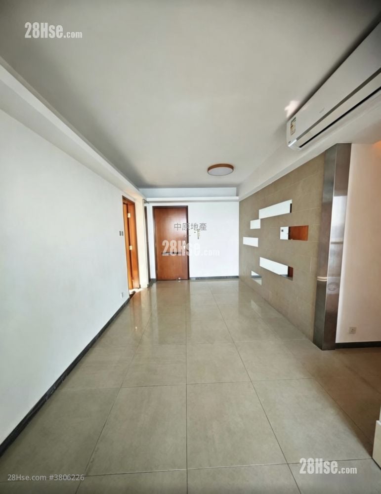 The Grandiose Sell 3 Bedrooms 665 ft²