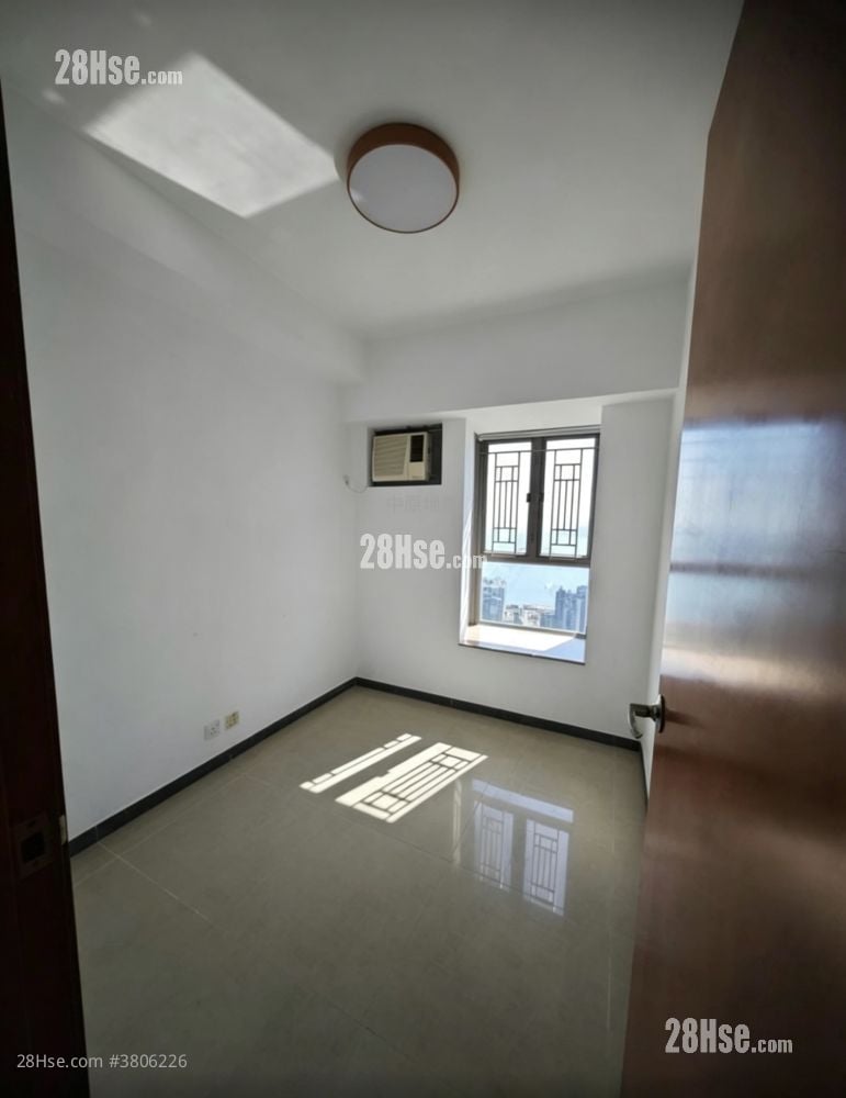 The Grandiose Sell 3 Bedrooms 665 ft²