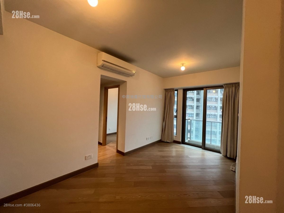 Parc City Rental 2 Bedrooms , 1 Bathroom 522 ft²