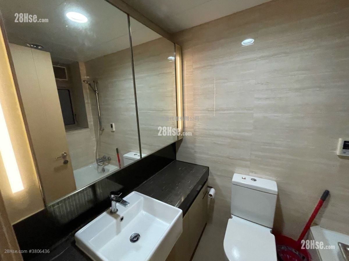 Parc City Rental 2 Bedrooms , 1 Bathroom 522 ft²