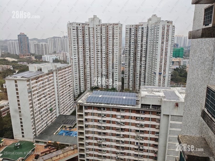 Fanling Town Center Sell 2 Bedrooms , 1 Bathroom 376 ft²