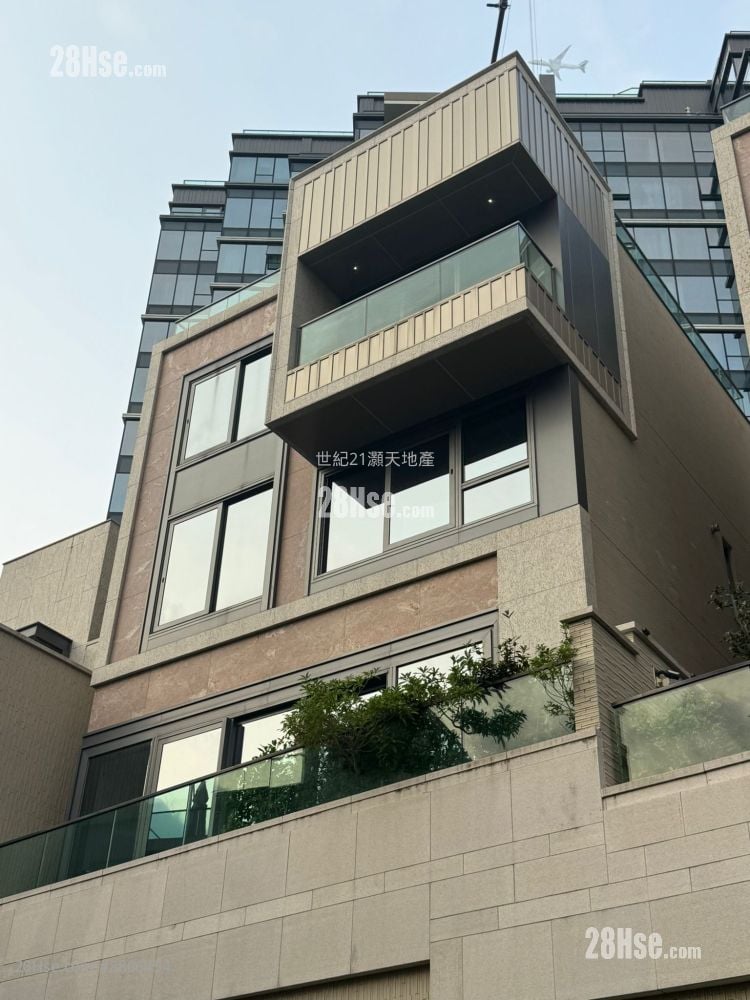 骏岭荟 租盘 5+ 房 , 4 浴室 3,098 平方尺