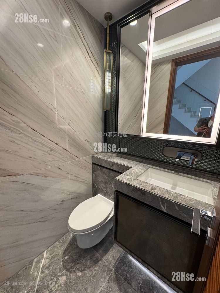 骏岭荟 租盘 5+ 房 , 4 浴室 3,098 平方尺