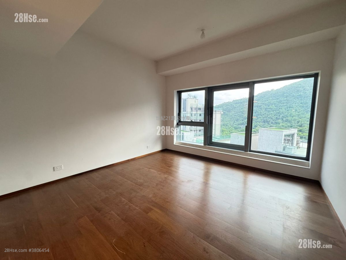 骏岭荟 租盘 5+ 房 , 4 浴室 3,098 平方尺