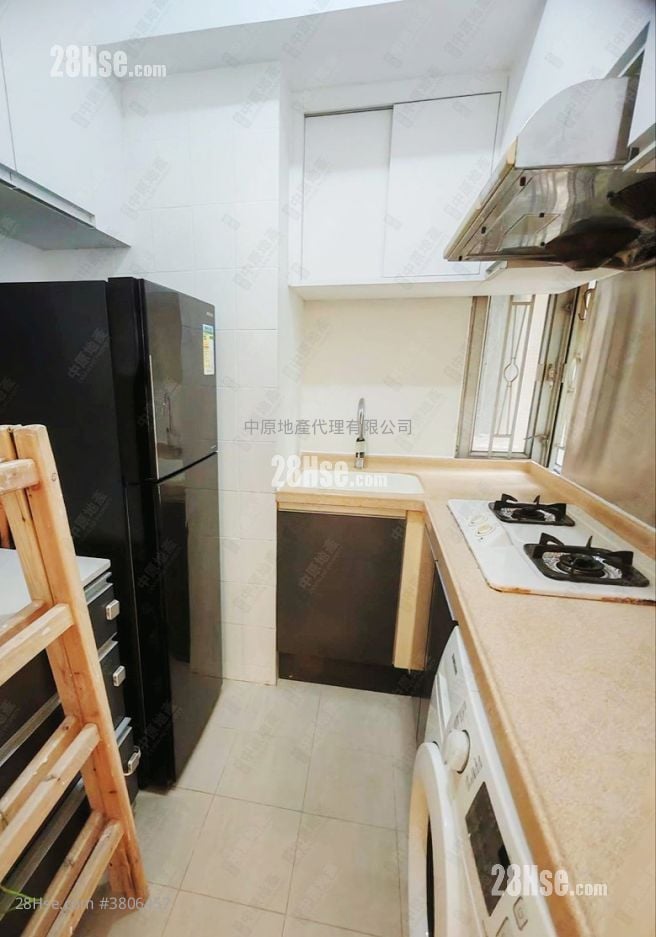 Tsuen King Garden Sell 2 Bedrooms 380 ft²