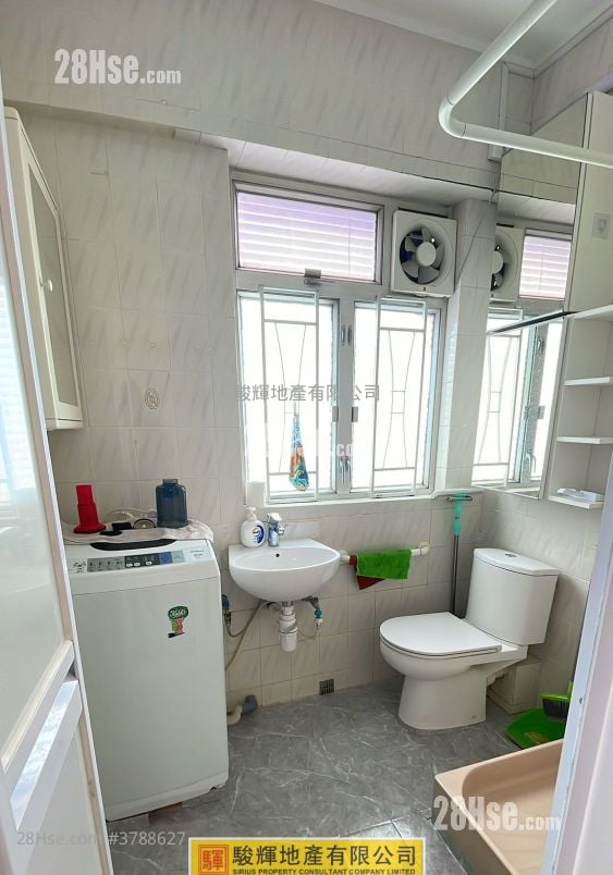 Kam Tong Building Rental 1 Bedroom , 1 Bathroom 322 ft²