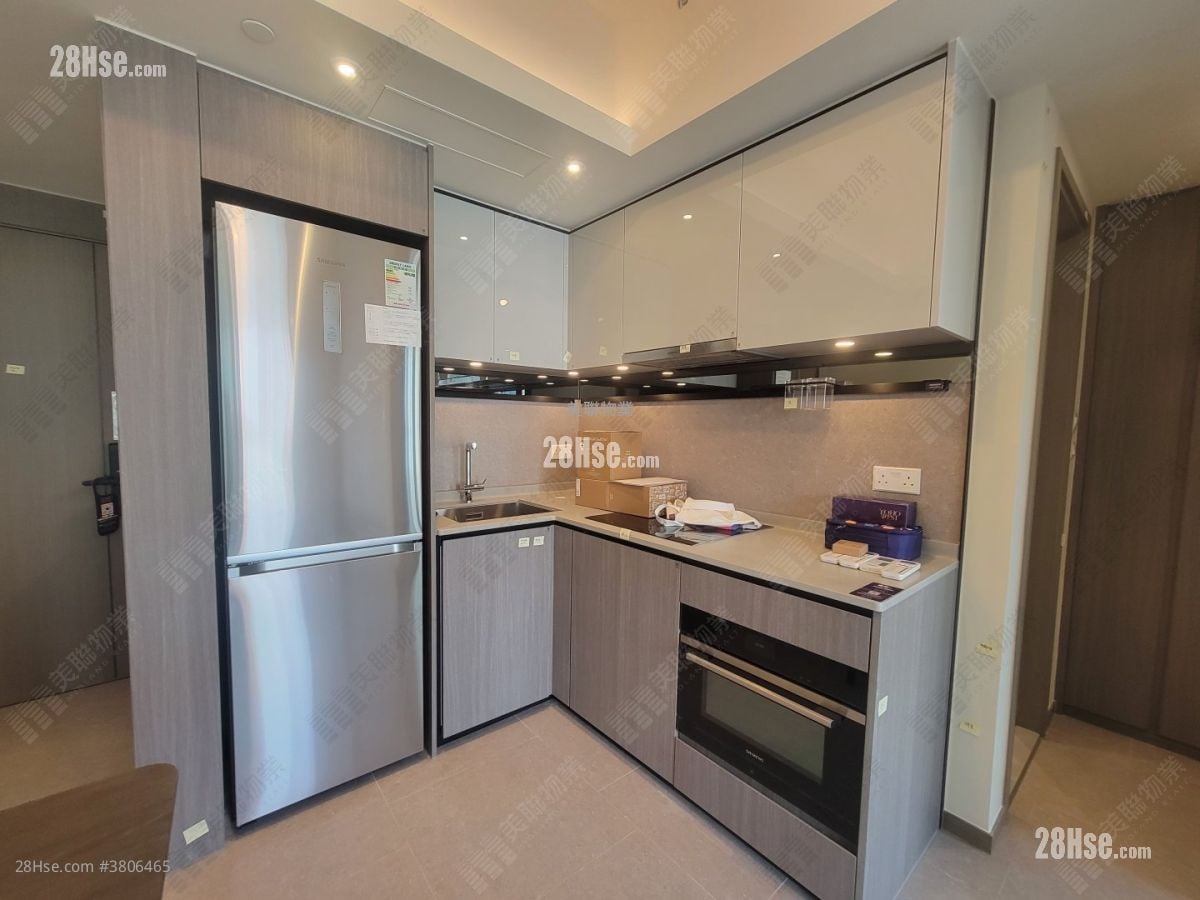 Yoho West Sell 2 Bedrooms 440 ft²