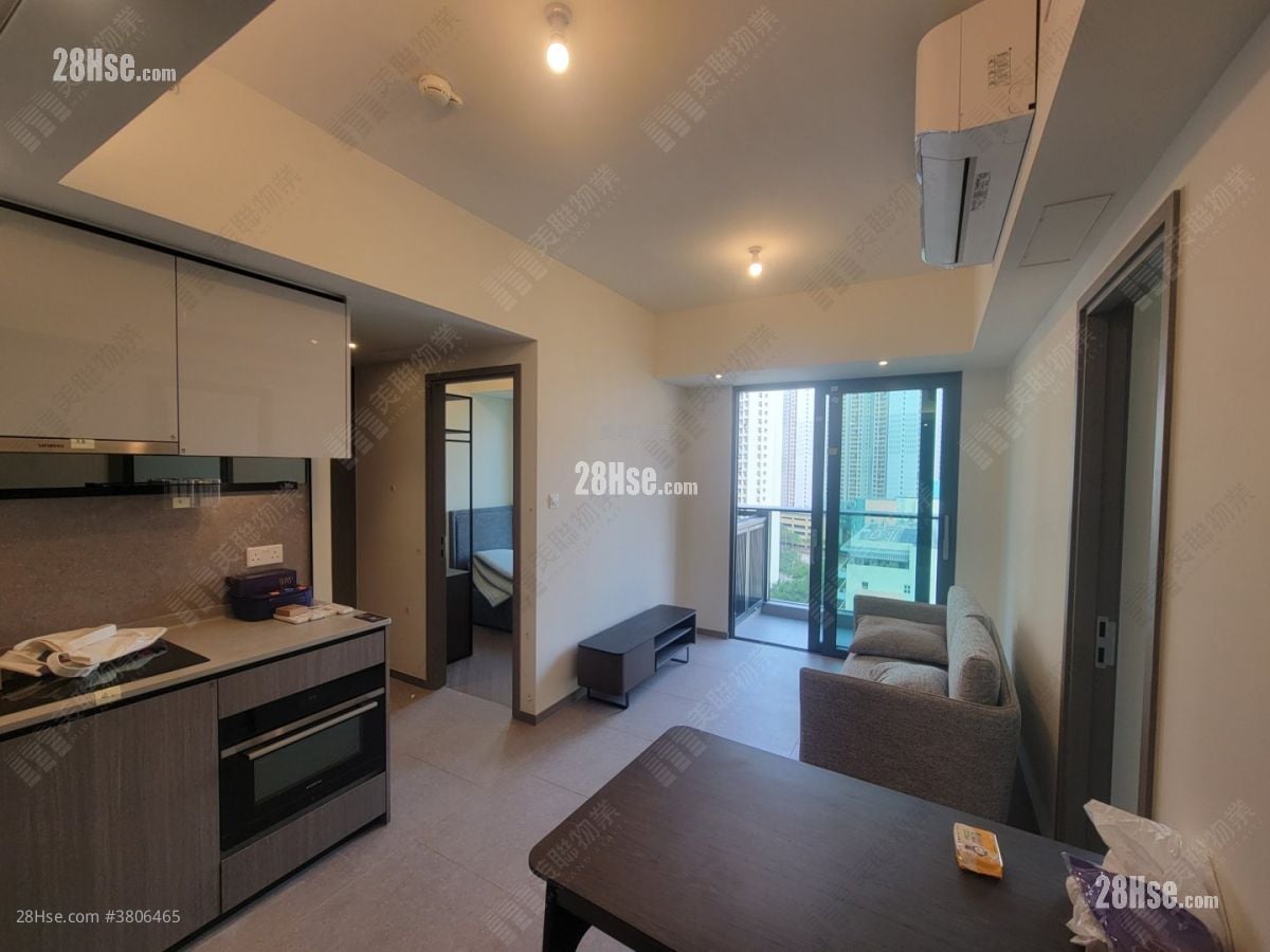 Yoho West Sell 2 Bedrooms 440 ft²