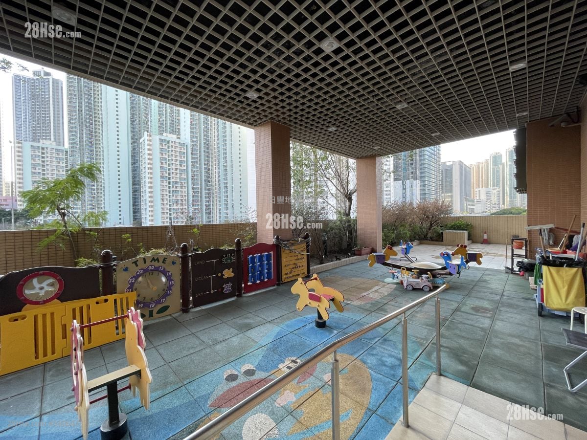 The Prominence Sell 1 Bedroom , 1 Bathroom 336 ft²