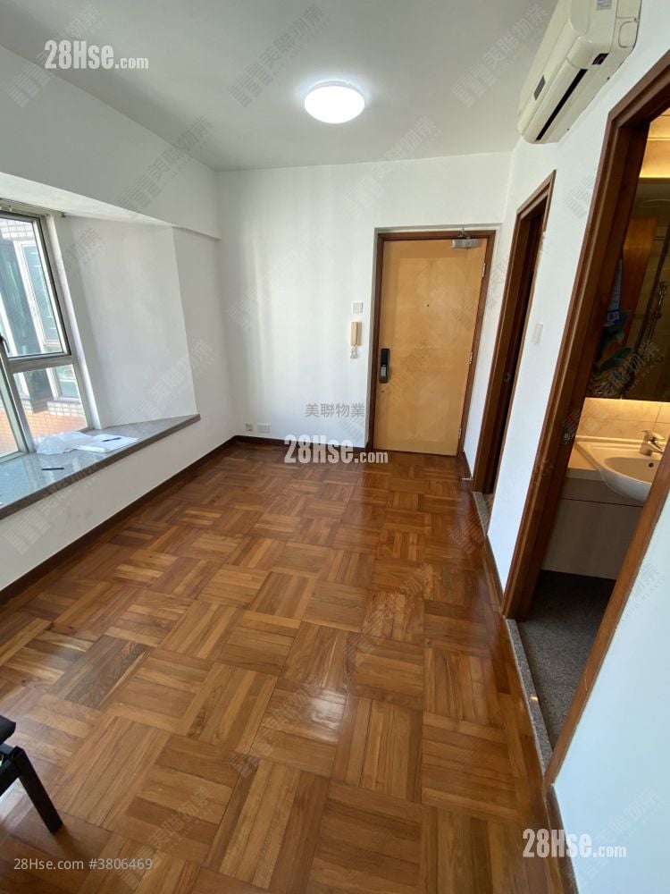 Opulence Height Rental 2 Bedrooms , 1 Bathroom 370 ft²