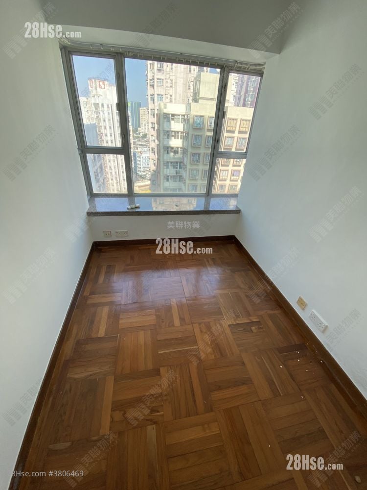 Opulence Height Rental 2 Bedrooms , 1 Bathroom 370 ft²