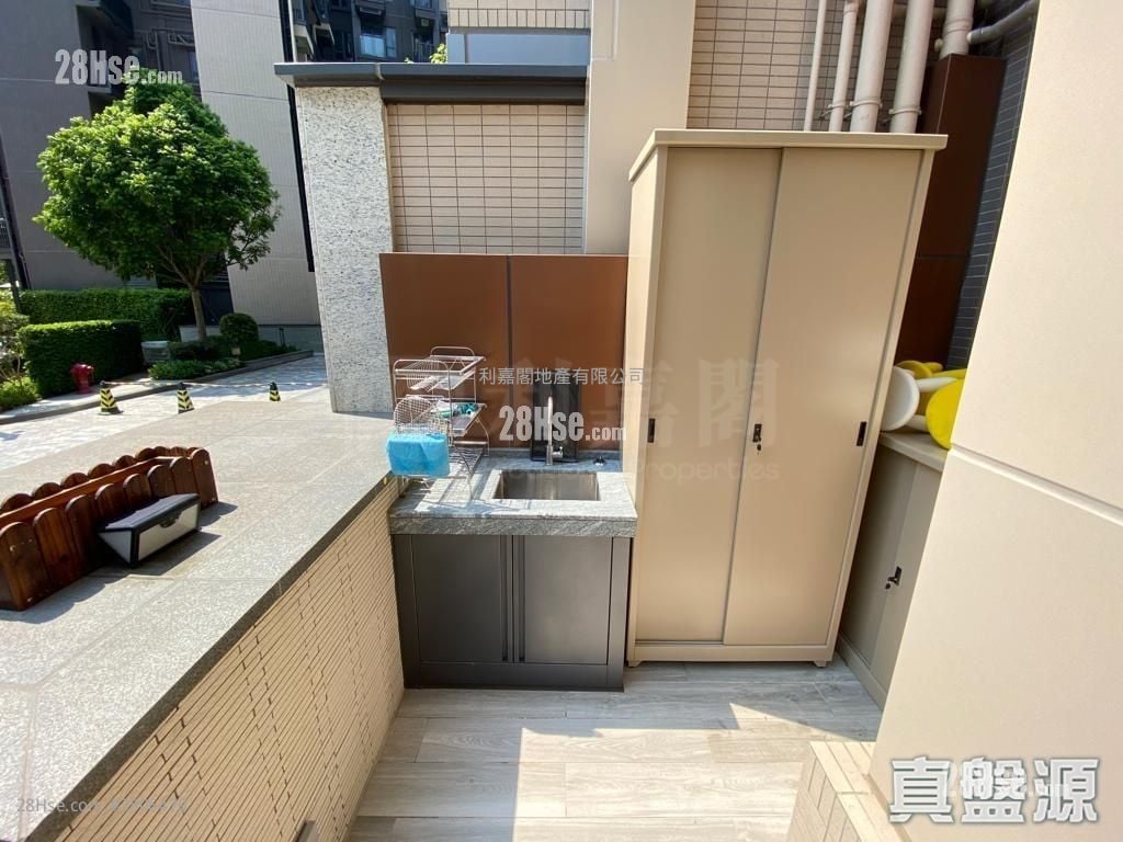 Wetland Seasons Park Sell 2 Bedrooms , 1 Bathroom 351 ft²