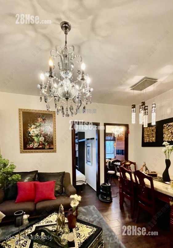 Fanling Town Center Sell 2 Bedrooms , 1 Bathroom 399 ft²