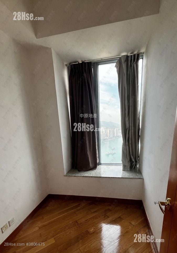 御凯 租盘 3 房 , 2 浴室 728 平方尺