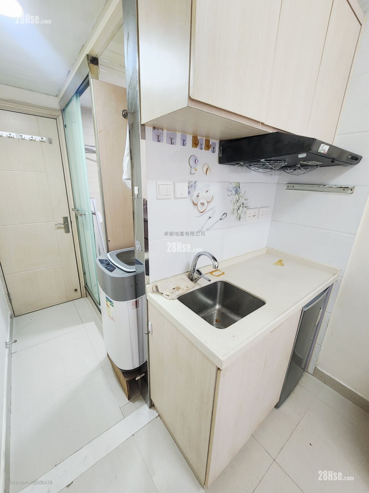 單幢樓房 租盤 130 平方呎