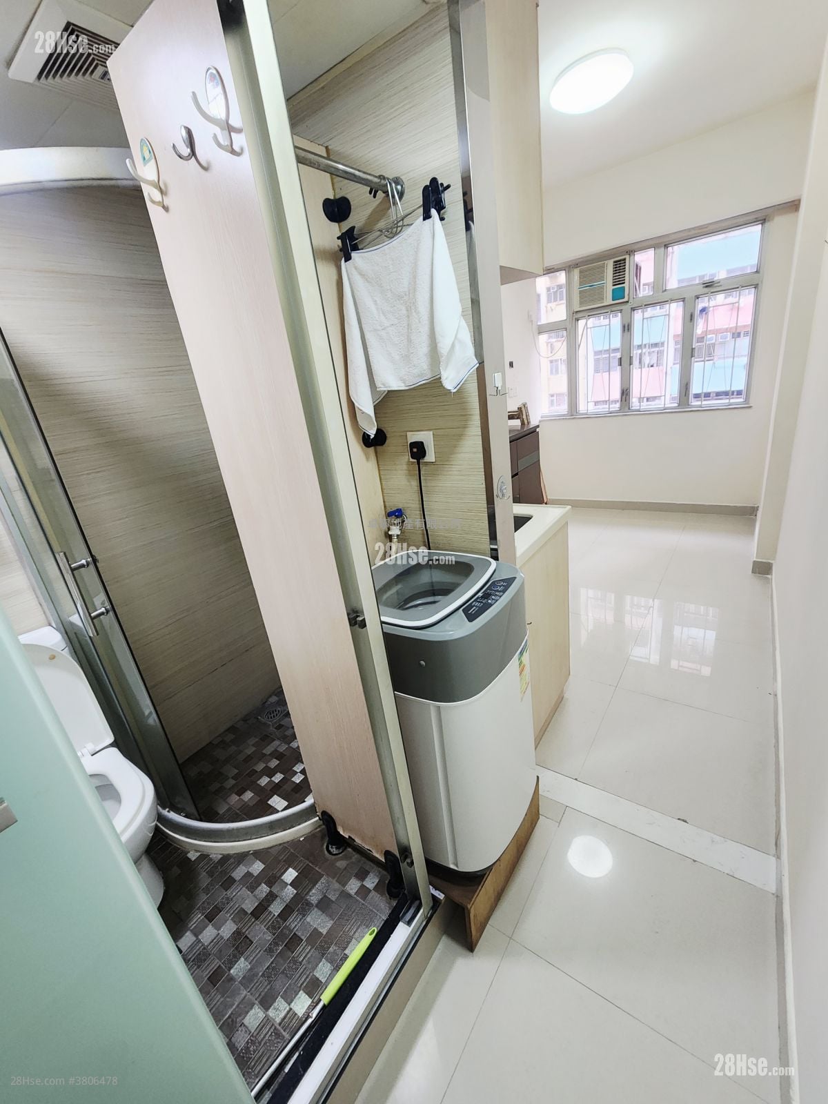 單幢樓房 租盤 130 平方呎