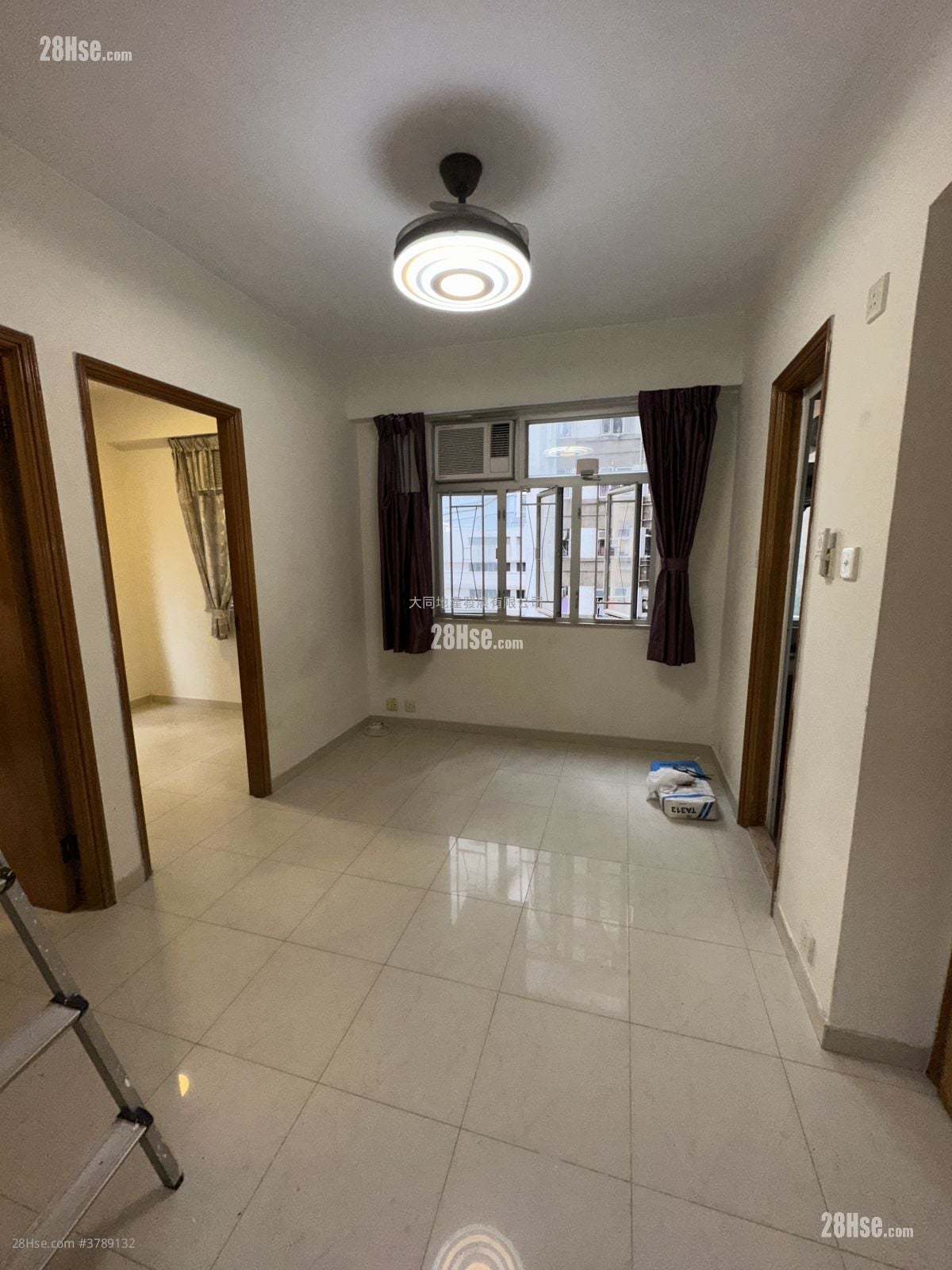鸿威大厦 租盘 2 房 , 1 浴室 305 平方尺