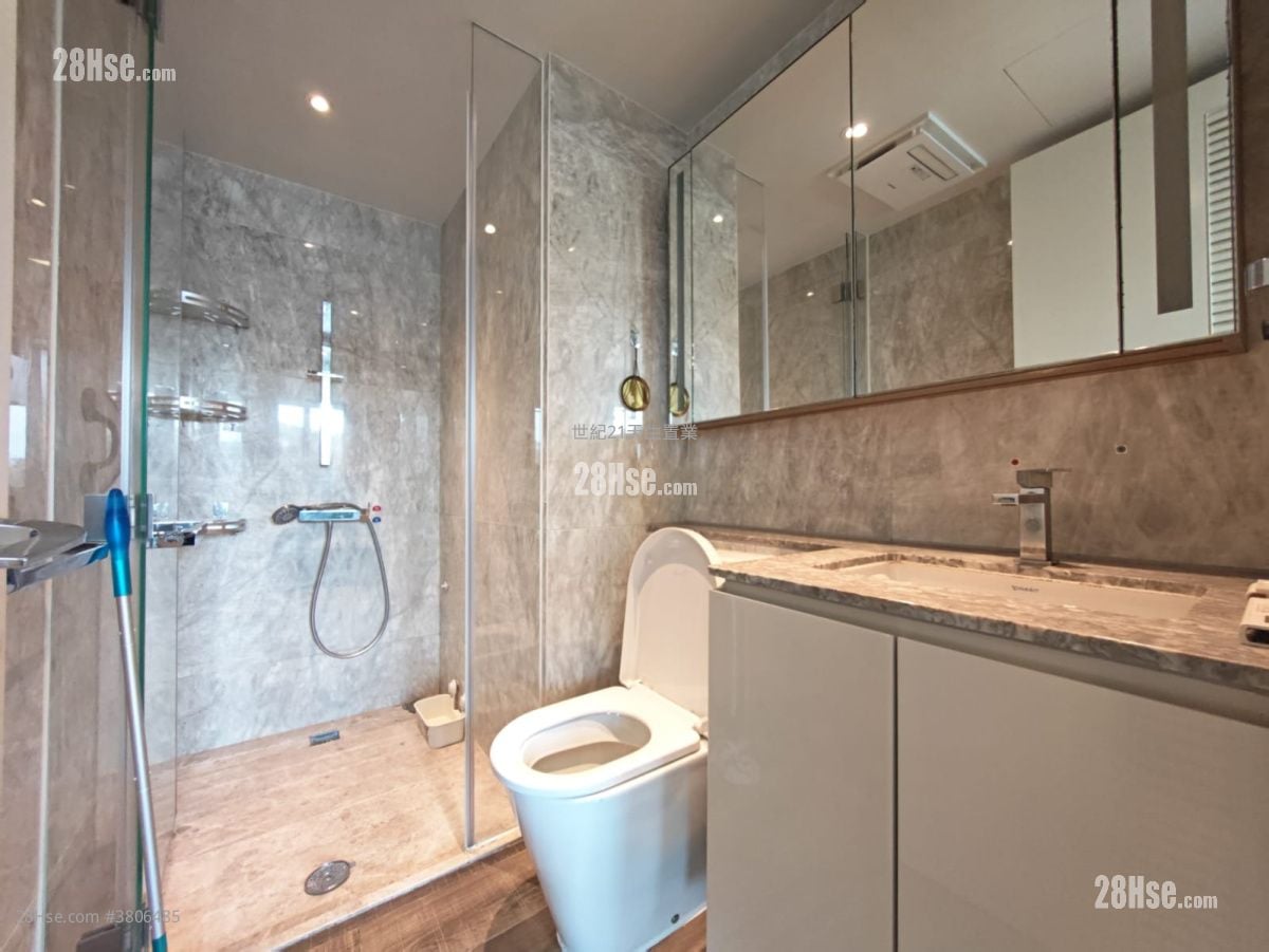 The Carmel Sell 2 Bedrooms , 2 Bathrooms 805 ft²