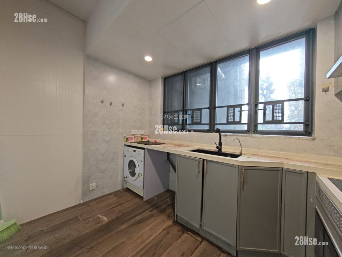 The Carmel Sell 2 Bedrooms , 2 Bathrooms 805 ft²