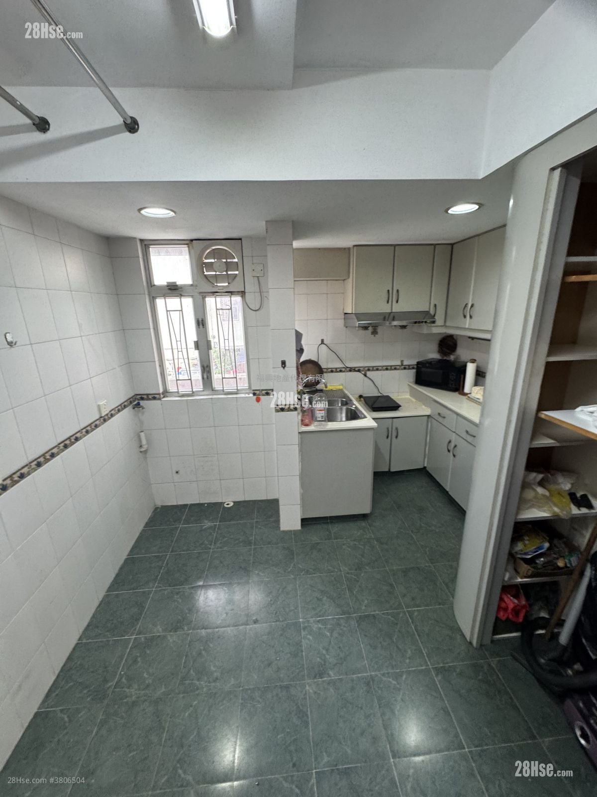 红磡湾中心 售盘 3 房 , 2 浴室 911 平方尺