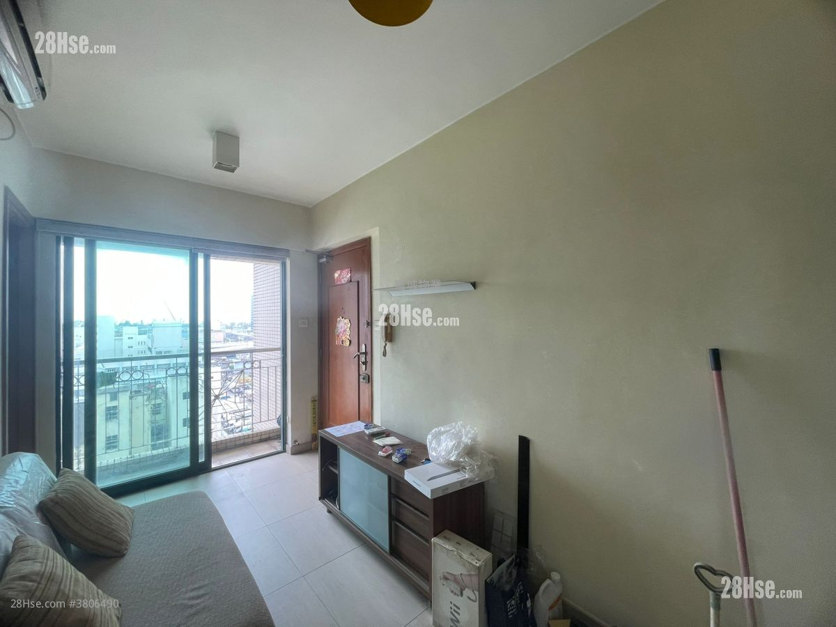 Yau On Court Sell 2 Bedrooms , 1 Bathroom 318 ft²