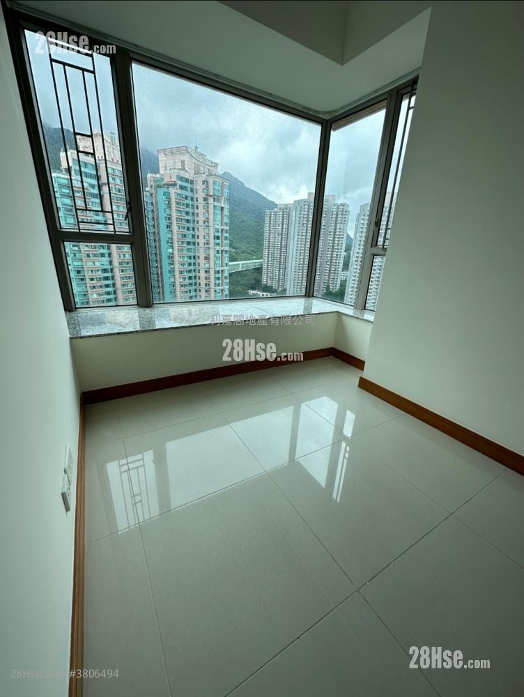 银湖天峰 售盘 2 房 604 平方尺