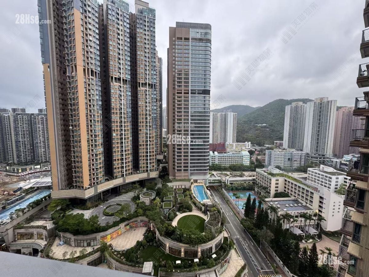 The Grandiose Rental 2 Bedrooms , 1 Bathroom 471 ft²