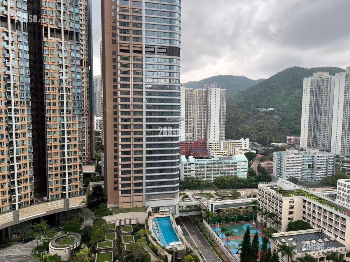 The Grandiose Rental 2 Bedrooms , 1 Bathroom 471 ft²