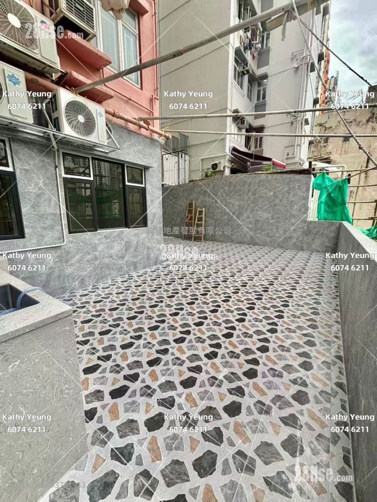 砵蘭街18-26號 Rental 3 Bedrooms , 1 Bathroom 446 ft²