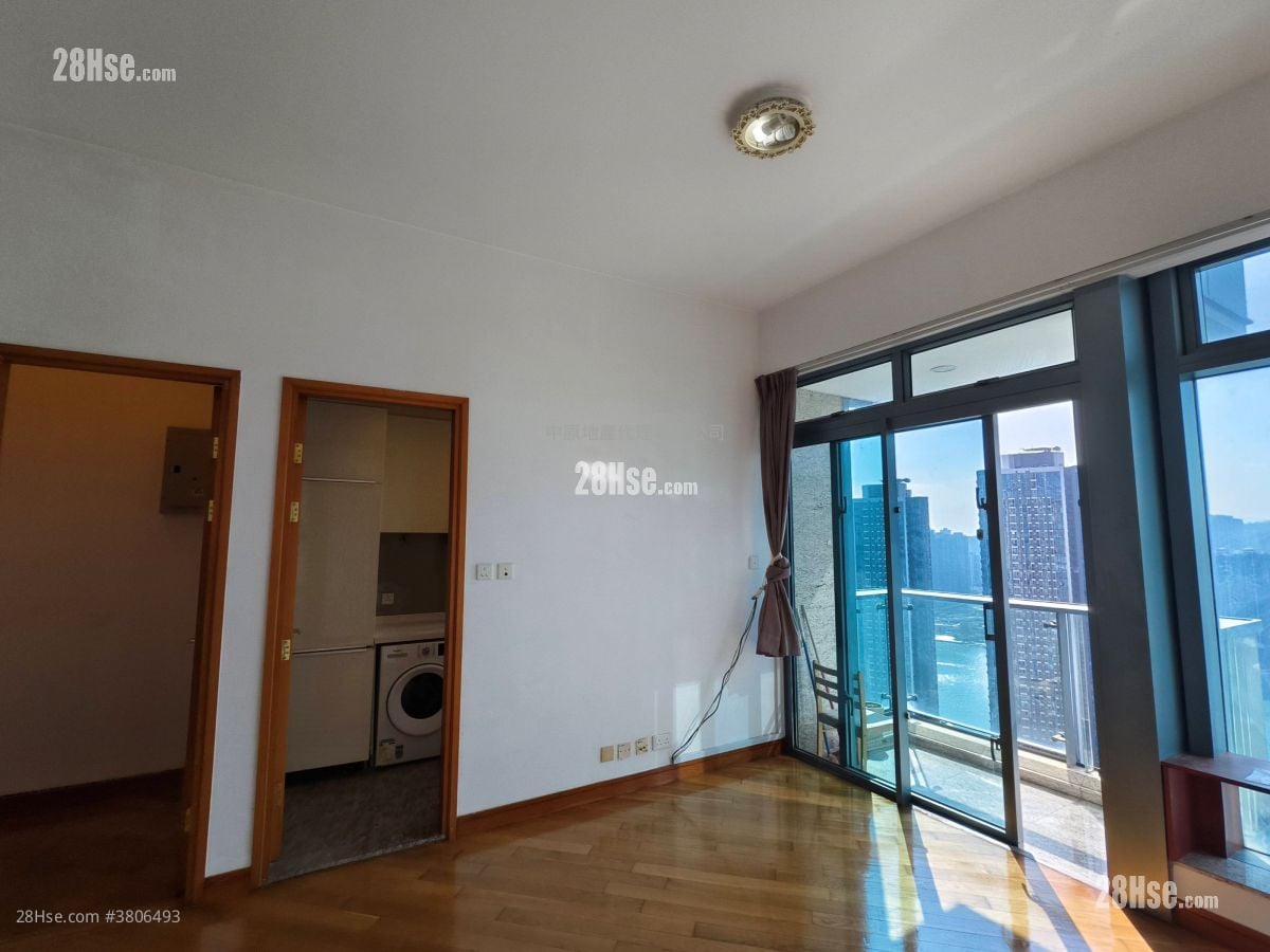 The Dynasty Rental 3 Bedrooms , 2 Bathrooms 728 ft²