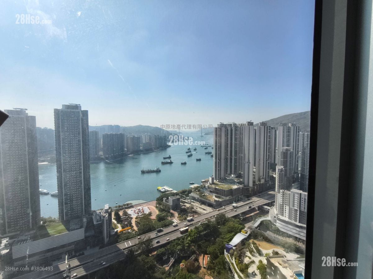 The Dynasty Rental 3 Bedrooms , 2 Bathrooms 728 ft²