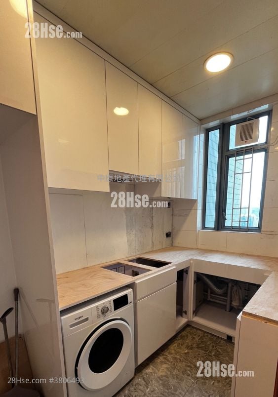 The Dynasty Rental 3 Bedrooms , 2 Bathrooms 728 ft²