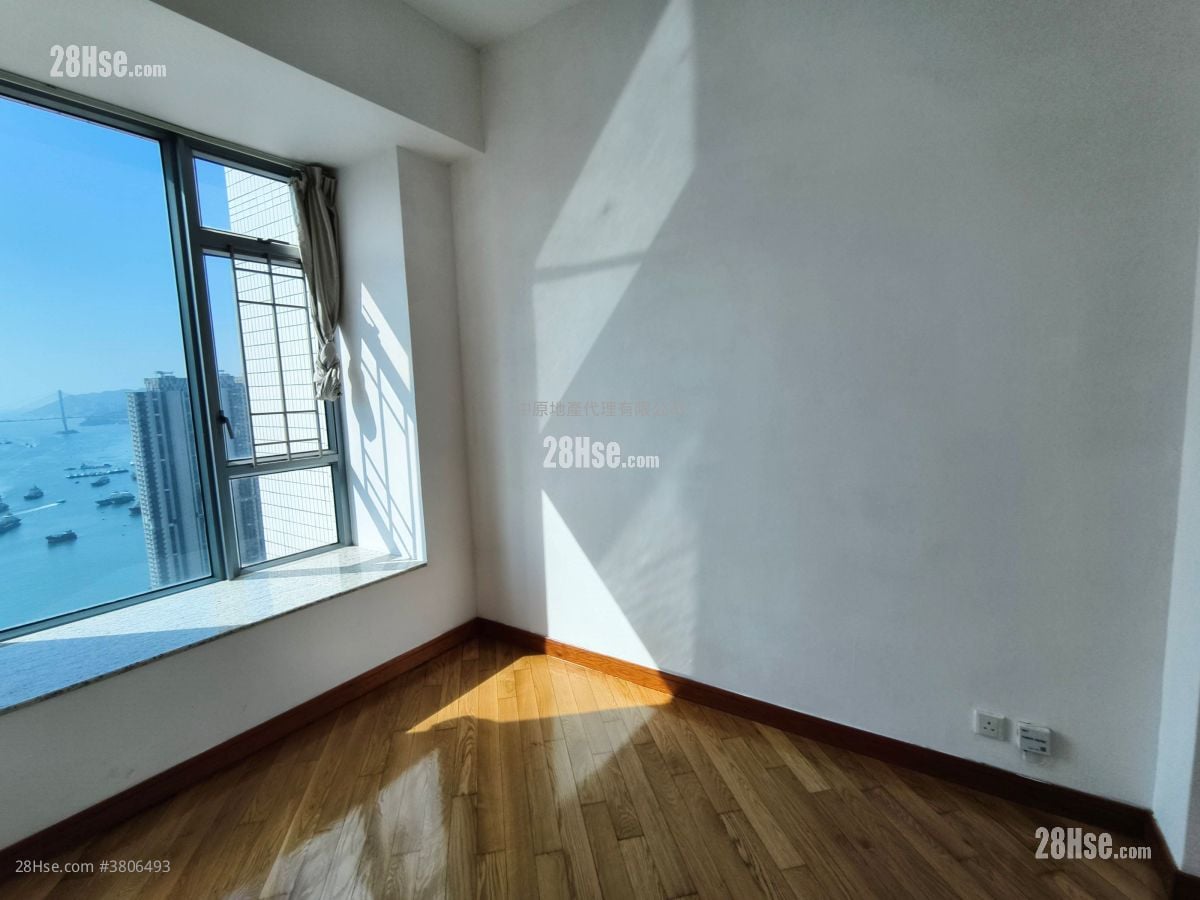 The Dynasty Rental 3 Bedrooms , 2 Bathrooms 728 ft²