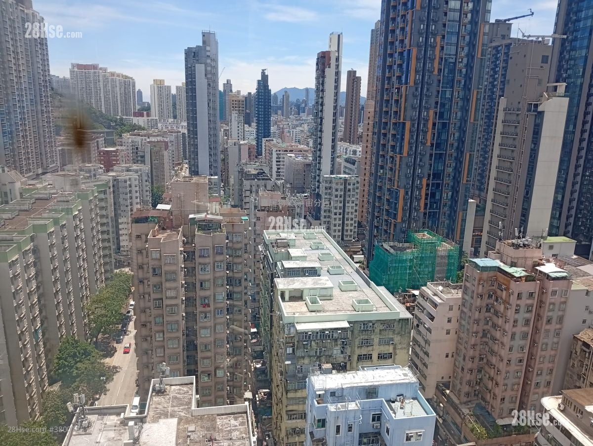 Peaceful Mansion Sell 2 Bedrooms , 1 Bathroom 340 ft²