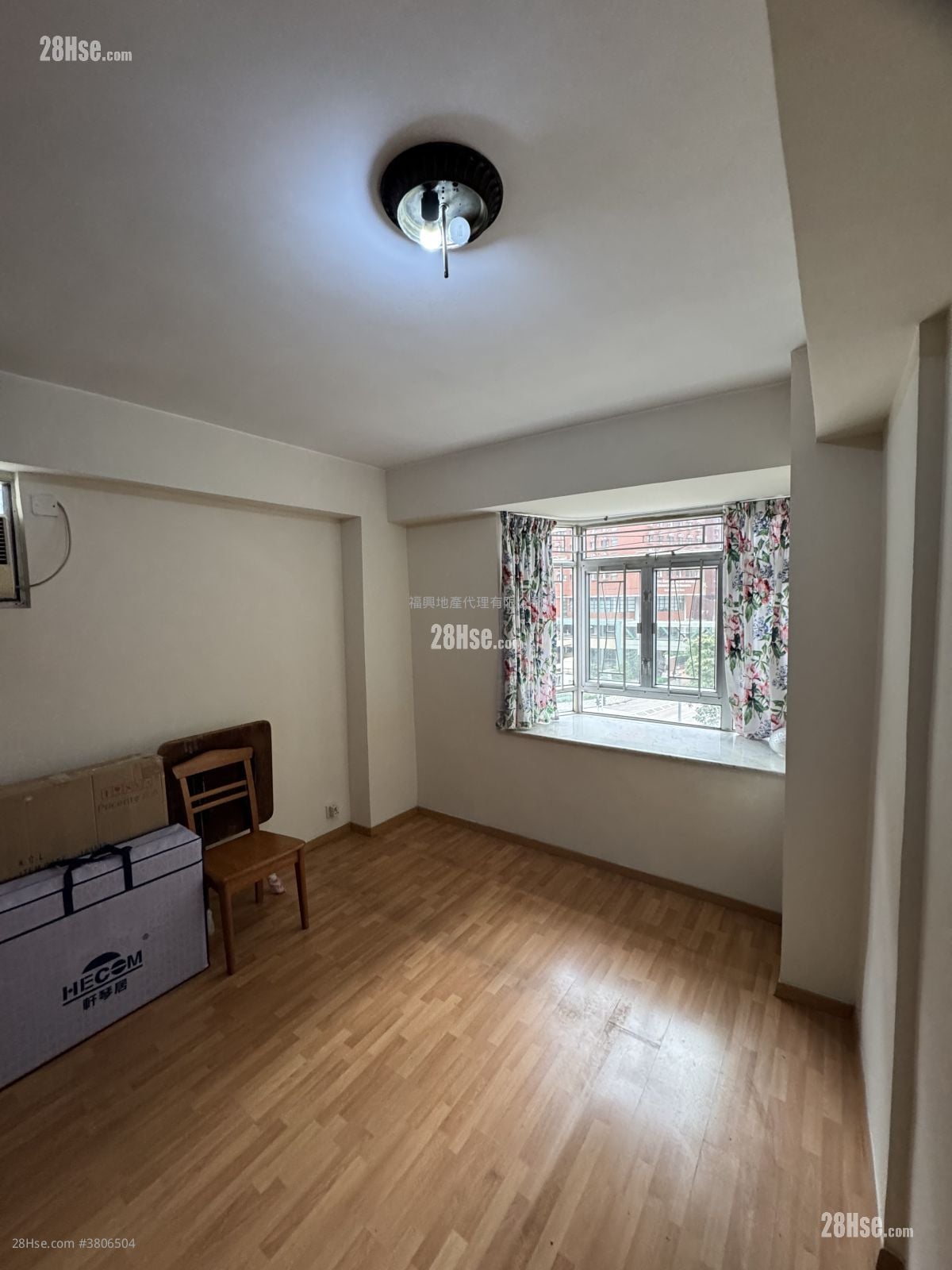 红磡湾中心 售盘 3 房 , 2 浴室 911 平方尺