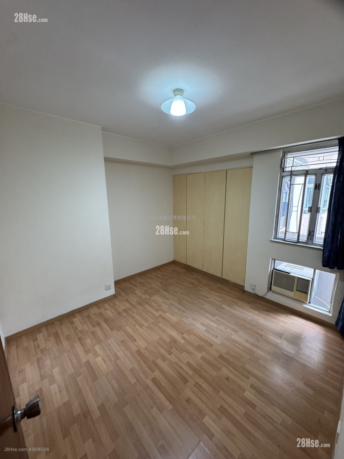 红磡湾中心 售盘 3 房 , 2 浴室 911 平方尺