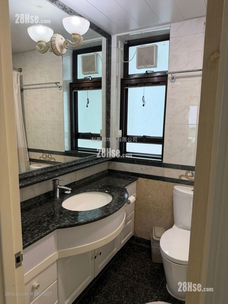 駿景園 售盤 3 房 974 平方呎