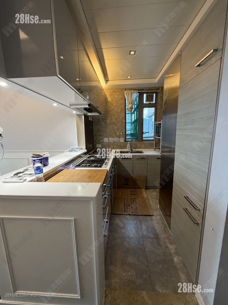 The Wings Rental 4 Bedrooms , 2 Bathrooms 892 ft²