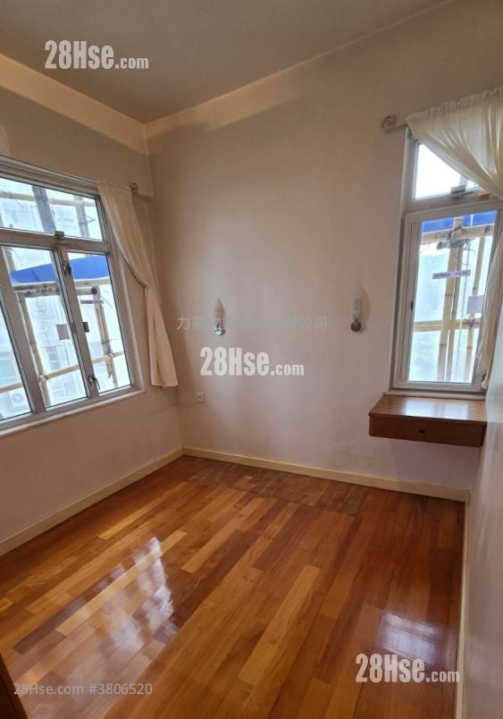 Tempo Court Sell 2 Bedrooms , 1 Bathroom 753 ft²