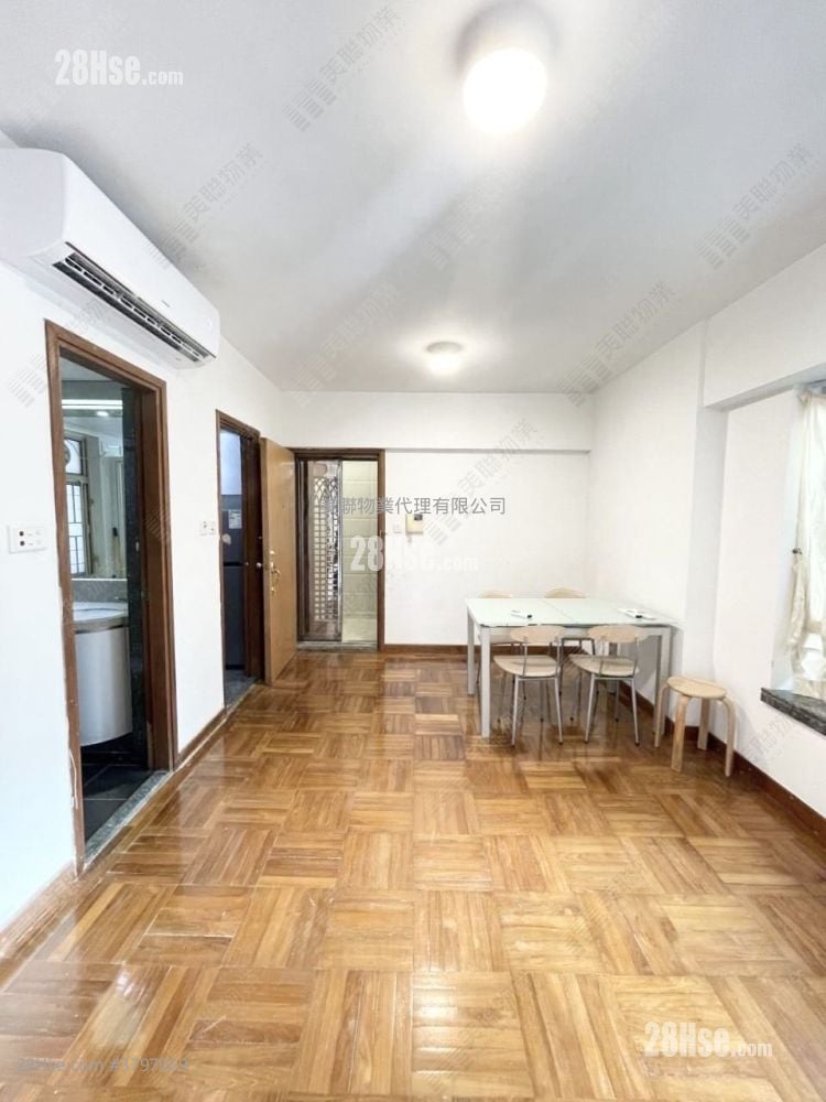 La Cite Noble Sell 2 Bedrooms 378 ft²